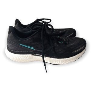 Saucony Womens Triumph 19 S10678-10 Black Running Shoes Sneakers Size 10.5
